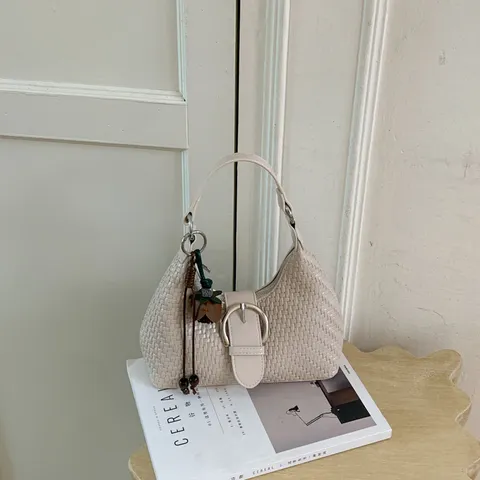 Minimalist PU Woven Shoulder Bag For Women Fashion Commuter Underarm Bag Retro Dumpling Handbag
