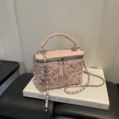 Damen Mode Gesteppte Kette Umhängetasche PU-Leder Luxus Designer Stil Kleine Quadratische Schutztasche Pendler Handtasche