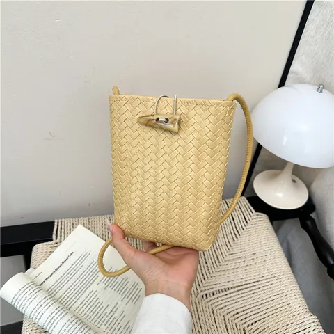 Women Woven PU Leather Crossbody Phone Bag Fashion Solid Color Toggle Buckle Mini Shoulder Bag Simple Korean Style Purse