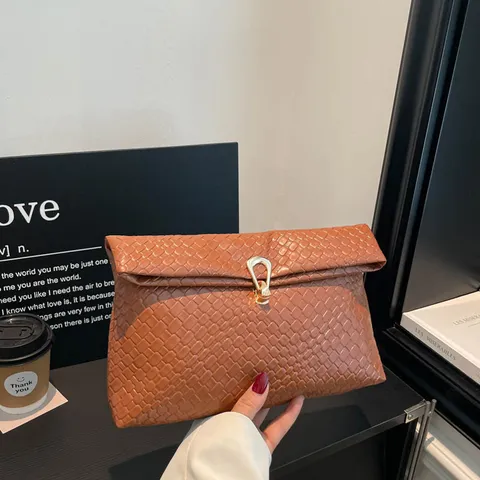 Womens Fashion Woven Clutch Bag PU Leather Metal Lock Minimalist Underarm Shoulder Bag Chic Casual Daily Storage Handbag