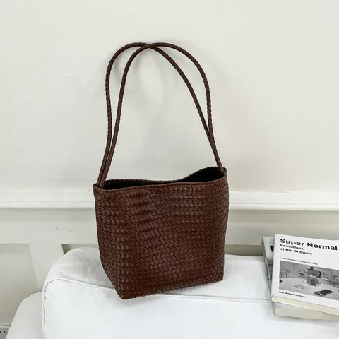 Womens PU Leather Woven Bucket Bag Vintage Casual Underarm Shoulder Bag Chic Fashion Handbag For Daily Commute