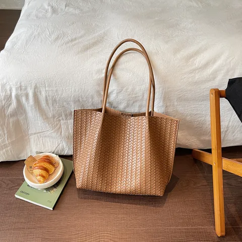 Womens Large Capacity Woven Tote Bag Fashion PU Leather Solid Color Commuting Shoulder Bag Casual Handbag