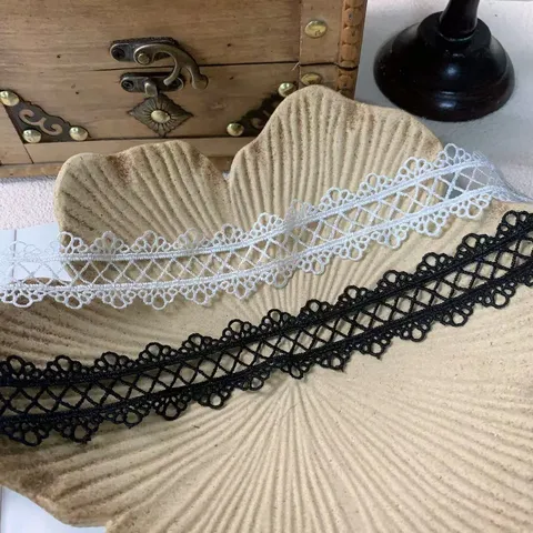 Polyester Water Soluble Embroidered Lace Trim Hollow Out Floral Fabric Ribbon For Dress Sewing DIY Home Textile Craft Decoration