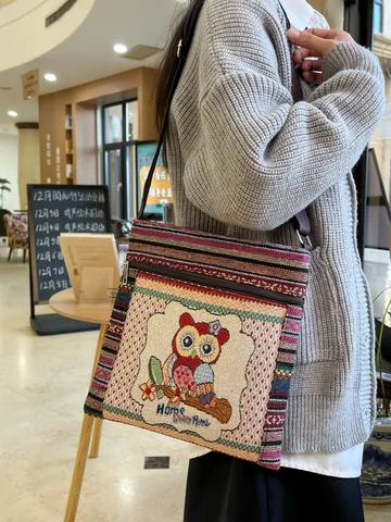 Etnische Stijl Katoen Linnen Canvas Crossbody Tas Schattig Cartoon Dier Uil Borduurwerk Patchwork Mobiele Telefoon Schoudertas Voor Vrouwen