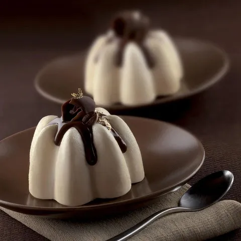 Französisches Dessert Silikonformen 8-Kavitäten Mousse Kuchen Backform Antihaftbeschichtet DIY Gebäck Schokoladenform Küche Backgeschirr