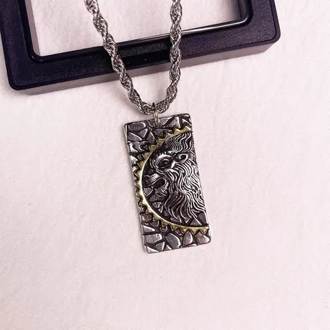Vintage Koperen Leeuw Hanger Ketting Voor Heren Antiek Thais Zilverkleurig Reliëf Totem Rechthoek Bedel Torsieketting Sieraden