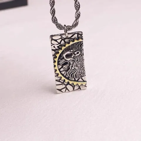 Vintage Koperen Leeuw Hanger Ketting Voor Heren Antiek Thais Zilverkleurig Reliëf Totem Rechthoek Bedel Torsieketting Sieraden