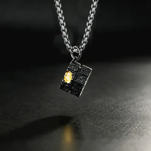Vintage Hip Hop Copper Reversible Rubik Cube Pendant Necklace For Men Women Distressed Geometric Gold Foil Clasp Chain Choker Niche Design Punk Jewelry Gift