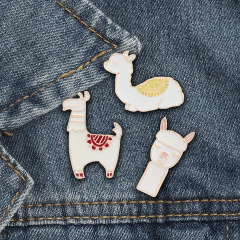 Cartoon Creative Alpaca Llama Alloy Enamel Brooch Badge For Student Clothing Bag Decor Cute Animal Lapel Pin Jewelry Gift