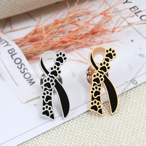 Gotisch Donker Stijl Legering Emaille Brosche Pin Kruis Kist Tarot Kaart Drie Van Zwaarden Lint Pootafdruk Revers Insigne Sieraden Voor Halloween Cadeau Unisex