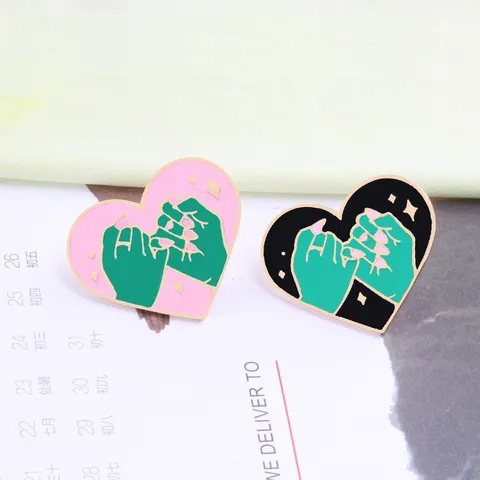 Cartoon Heart-Shaped Alloy Oil Brooch Pinky Swear Hand Gesture Badge Jewelry For Bag Clothing Hat Decor Women Men