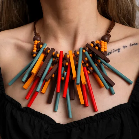Bohemian Exaggerated Wood Acrylic Multi Layer Necklace For Women Geometric Colorful Round Disk Strip Pendant Sweater Chain Costume Jewelry Gift
