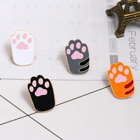 Cute Cat Paw Print Brooch Enamel Alloy Lapel Pin Japanese Harajuku Style Cartoon Animal Badge For Clothes Bag Hat Women Jewelry