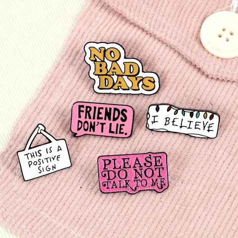 Creative Alloy Enamel Pin Speech Bubble English Letter Slogan Badge Brooch For Denim Jacket Backpack Clothing Unisex Jewelry Accessory