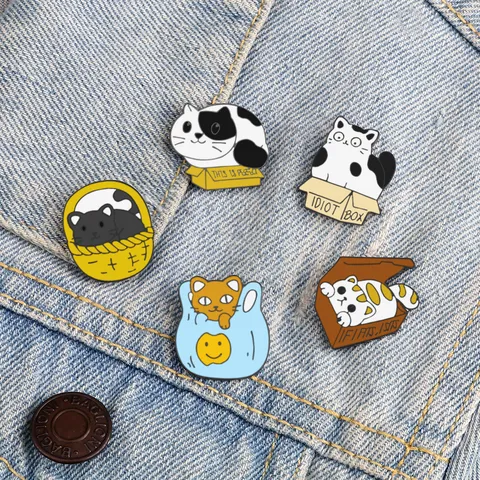Cute Cartoon Cat Brooch Pin Funny Animal Enamel Badge For Backpack Clothes Sweet Student Jewelry Gift For Cat Lovers Friends Unisex Accessories