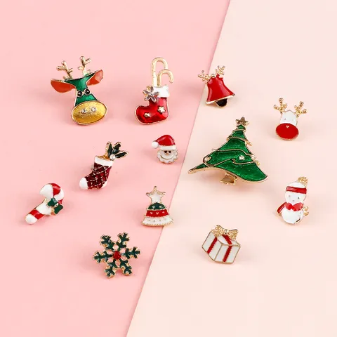 Broche en Émail Alliage de Noël Père Noël Flocon de Neige Renne Arbre Cloche Bijoux de Mode Épingle de Revers Pour Unisexe