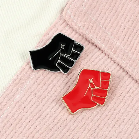 Creative Fashion Alloy Enamel Fist Pin Brooch Red Black Geometric Denim Badge Brooch For Denim Jacket Backpack Accessory Jewelry Gift