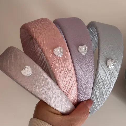 Women Pleated Seersucker Scrunchies And Heart Headbands Sweet Cute Hair Accessories Set Ponytail Holder