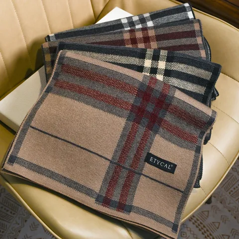 Écharpe d'Hiver en Mélange de Laine pour Hommes Carreaux Classiques Longue Chauffe-Cou Chaude Affaires Casual Écharpe de Mode pour Temps Froid Mâle