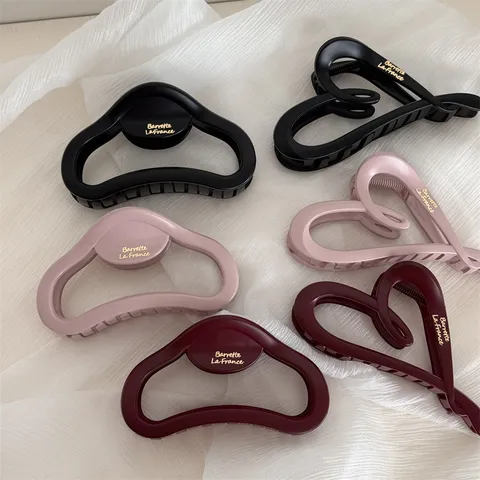 Large Matte Gold-Labeled Hair Claw Cloud And Heart Shape Hair Catch Non-Slip Hair Styling Accessories For Women