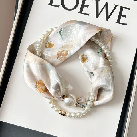 Pañuelo de Seda Pequeño de Moda para Mujer Cierre Magnético de Perlas Pañuelo Estampado Floral Protección Versátil para el Cuello