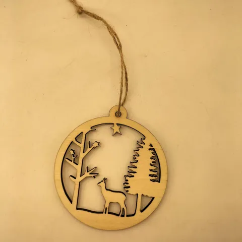 Ornement Suspendu de Noël en Bois Design Cerf et Forêt Ajouré Pendentif d'Arbre Pour Fête Décoration de Maison