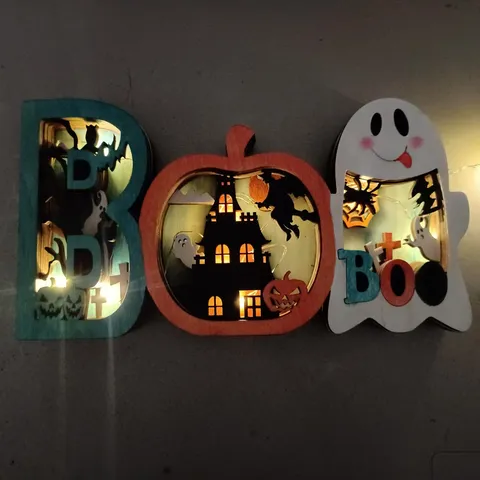 Halloween Bois 3D BOO Lettre Ornement Décoratif Ajouré Sculpté Décoration de Bureau Fête Fournitures