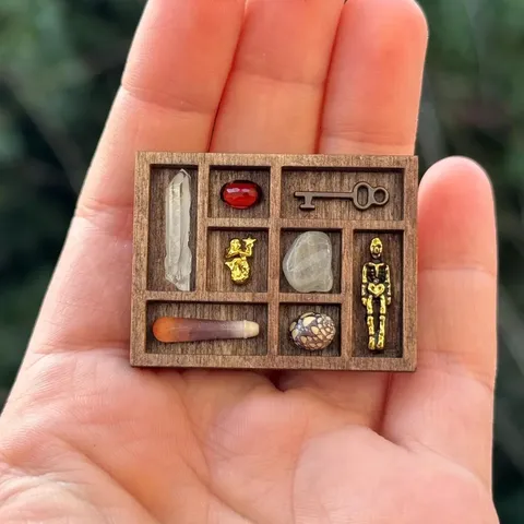 Miniatur Holz Schmuckregal Europäischer Stil Display Ständer Für Sammlerstücke Miniature Figuren Display Gestell Heim Dekor