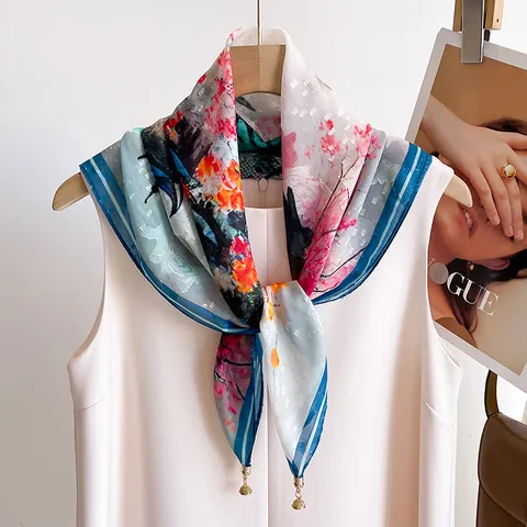 Pañuelo Cuadrado Estampado Floral Pintura al Óleo para Mujer Pañuelo de Cuello Satinado Ligero Con Hebilla Magnética Accesorio de Moda