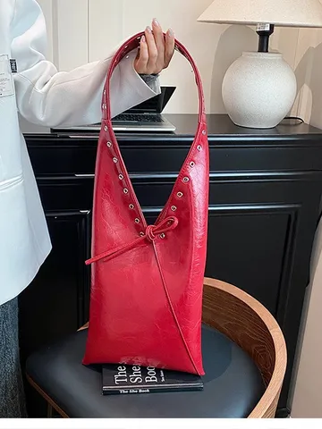 Women's Retro PU Leather Shoulder Bag Autumn Winter Tote Bag Fashion Commuter Underarm Bag With Metal Eyelets