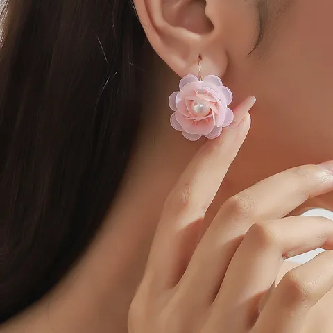 French Vintage Elegant Flower Beaded Drop Earrings For Women Luxury Handmade Artificial Pearl Cluster Acrylic Petal Earrings