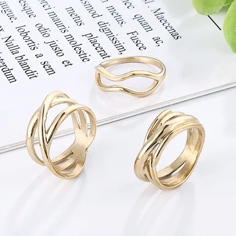 Bague Géométrique en Acier Titane Minimaliste pour Femmes Plaquée Or Ligne Torsadée Irrégulière Bague de Doigt Bijoux de Mode