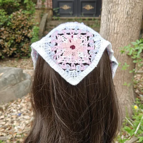 Französisches Vintage Hohles Strick Stirnband Pastorales Buntes Häkeln Blumen Dreieck Haarband Boho Dopamin Kopfwickel Für Damen
