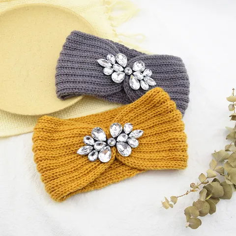 Western Yarn Knit Headbands With Rhinestone Flower For Women Bohemian Ear Protection Warm Knit Winter Hair Band Everyday Sport Yoga Party Hair Accessories