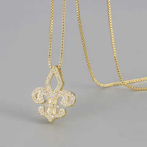 Nischen Hohl Strass Fleur-de-lis Anhänger Halskette Elegante Kupfer Box Kette Choker Für Damen Party Mode Schmuck Geschenk