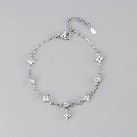 Eleganter Kupfer Kleeblatt Kette Armband Luxus Minimalistisch Strass Verstellbar Charm Armband Für Damen Hochzeit Party Schmuck Geschenk