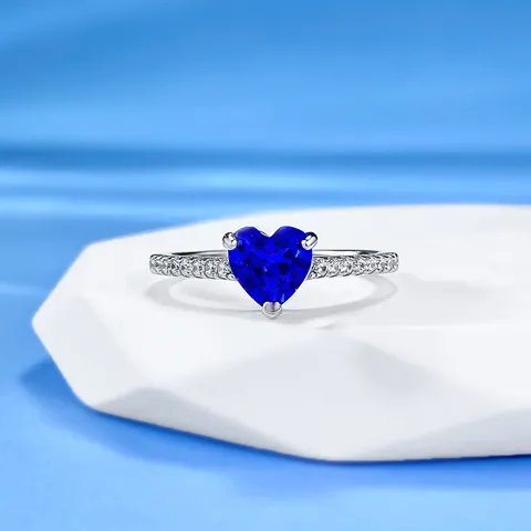 Anello in Argento Sterling S925 a Forma di Cuore Blu con Pietra Preziosa da Laboratorio per Donna Elegante Gioielli di Lusso