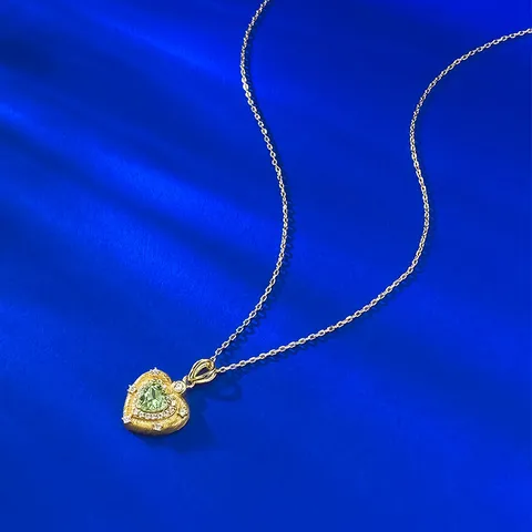 Collier Cœur en Argent Sterling S925 Vert Menthe Pendentif Pierre de Laboratoire Collier Plaqué Or Brossé pour Femmes