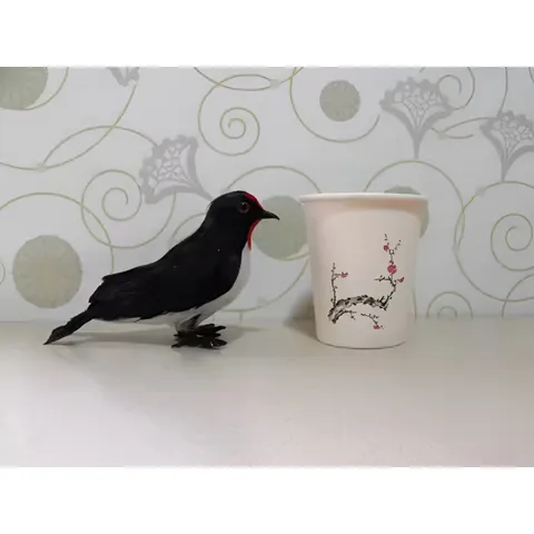 Simulationsfeder Schwalbe Figur handgemachtes künstliches Vogelhandwerk Heimdekoration Fotografie Hintergrund Requisite