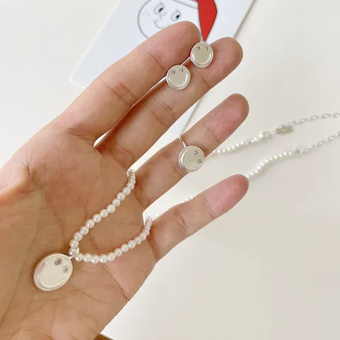 Süßes 925 Sterlingsilber Smiley Gesicht Schmuckset Für Damen Matt Strass Künstliche Perle Halskette Offener Ring Ohrringe