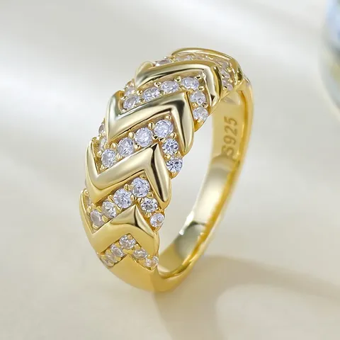 Anillo de Eternidad de Onda en Forma de V de Plata de Ley 925 Chapado en Oro Minimalista Anillo de Dedo Apilable de Estrás Geométrico Brillante para Mujer Regalo de Joyería de Moda