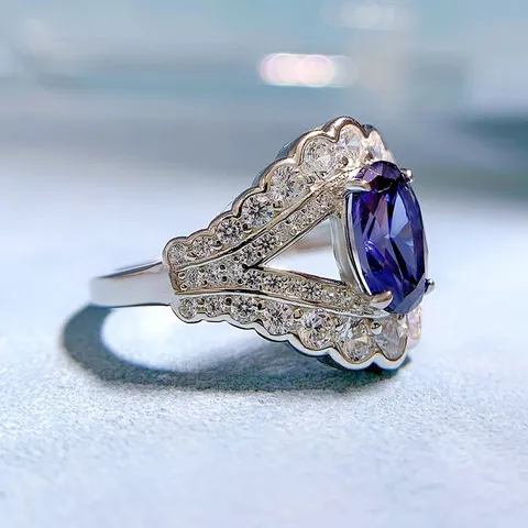Anello in Argento Sterling 925 Tanzanite Blu Ovale per Donna Dolce Grappolo di Fiori Intarsiato Strass Anello con Diamante ad Alto Carbonio Gioielli da Sposa