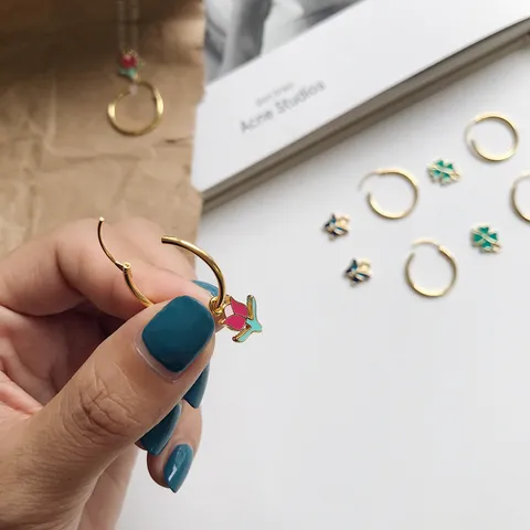 925 Sterlingsilber Emaille Blume Ohrstecker Für Damen Süße Bunte Gänseblümchen Schmetterling Tulpe Vierblättriges Kleeblatt Creolen Ins Stil Modeschmuck