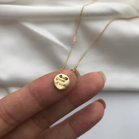 Minimalistische 925 Sterlingsilber Vergoldete Runde Scheibe Anhänger Halskette Für Damen Buchstaben Gravierte Kette Halskette Modeschmuck