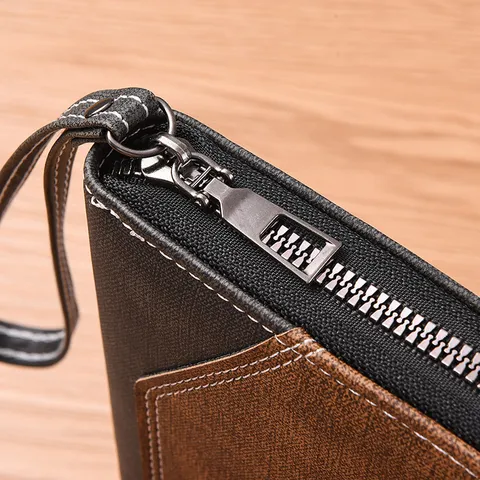 Portafoglio Lungo da Lavoro per Uomo Multi-Carte Retro Pochette in Pelle PU Chiusura Lampo Portamonete Cinturino da Polso Casual