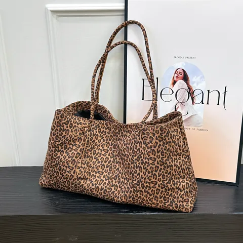 Women Fashion Leopard Tote Bag Large Capacity Velvet Shoulder Bag Casual Soft Slouchy Commuter Handbag Hobo Top Handle Bag