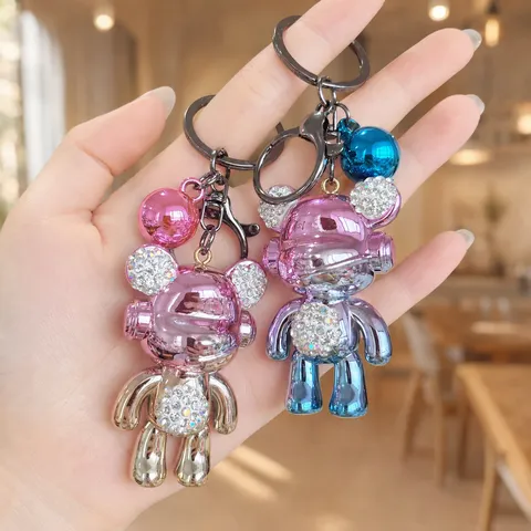 Electroplated Gradient Resin Bear Keychain Shiny Rhinestone Cartoon Figure Pendant Car Key Ring Bag Accessory For Friends Gift