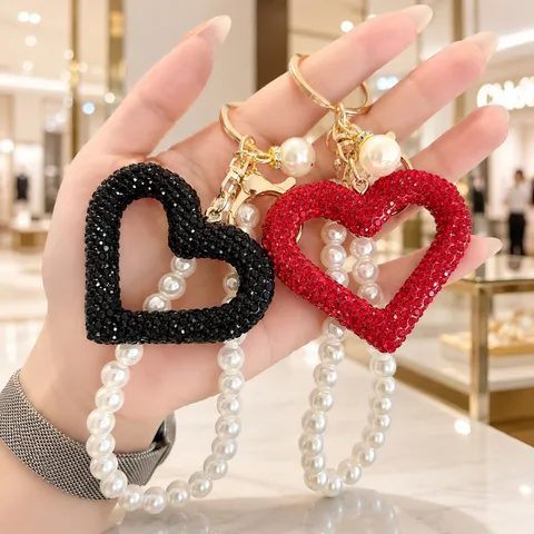 Korean Style Luxury Hollow Out Heart Keychain Alloy Rhinestone Artificial Pearl Handcrafted Exquisite Bag Charm Women Car Key Ring Decorative Pendant Gift