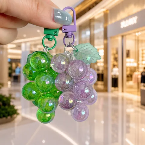 Pastoral Acrylic Grape Bunch Keychain Translucent Fruit Bag Charm Glitter Sparkle Phone Strap Car Key Ring Pendant For Daily Decor