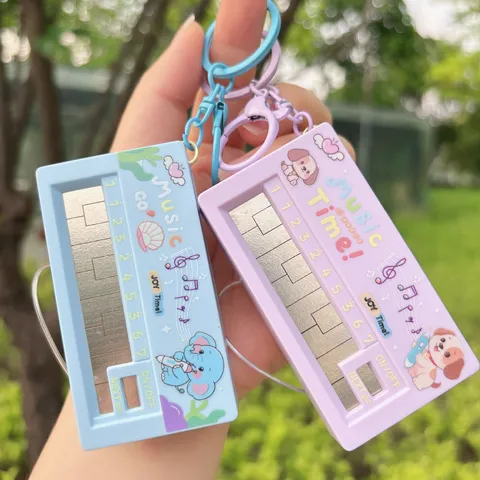 Mini Electronic Piano Keychain Toy Cute Cartoon Animal Stress Relief Musical Bag Pendant Induction Finger Keyboard Charm For Kids Novelty Toy Gift